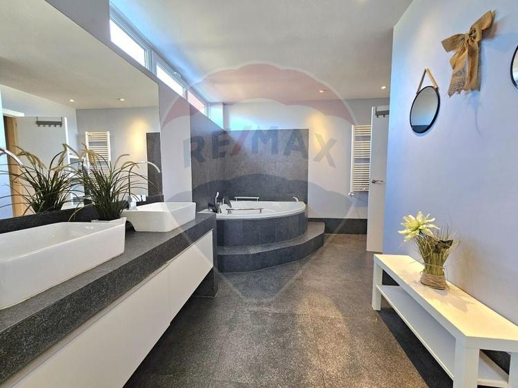 Apartament lux cu 2 camere de inchiriat Centrul Vechi Constanta - 10