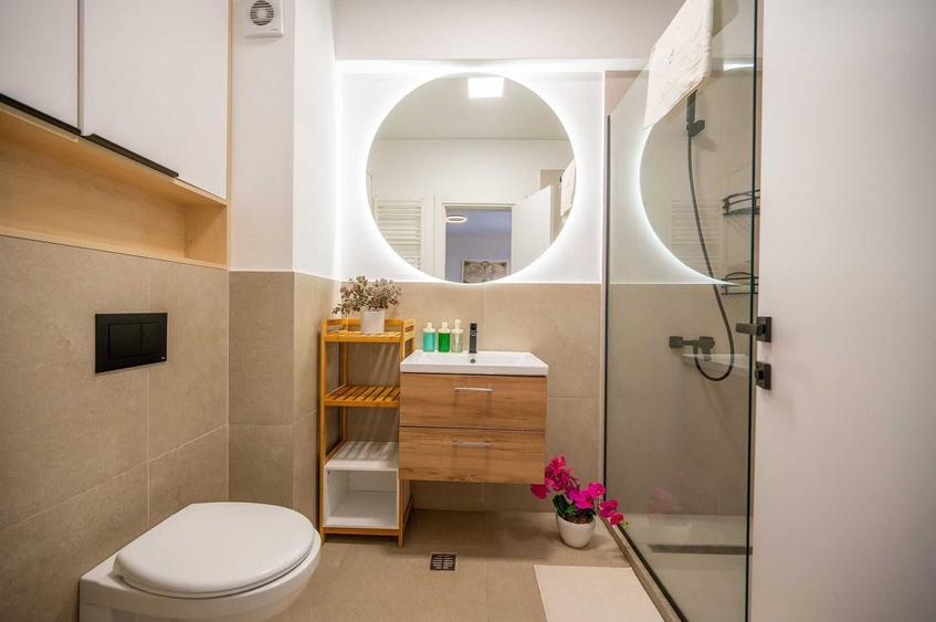 Apartament cu 2 camere semidecomandat în Nord