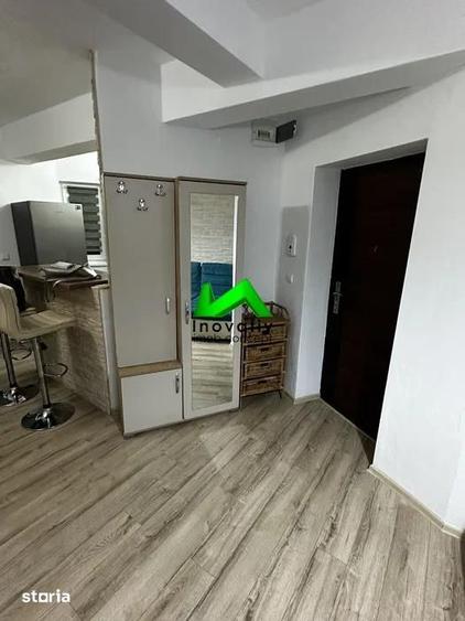 Apartament cu 3 camere decomandat, mobilat în Turnișor