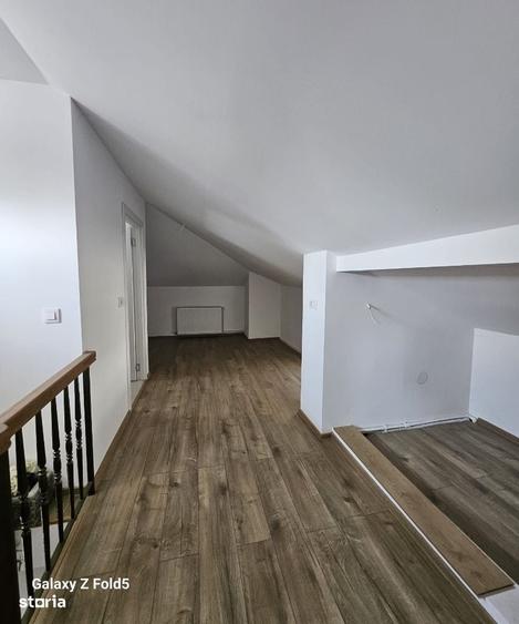 Casă cu 3 camere decomandat în Calea Clujului