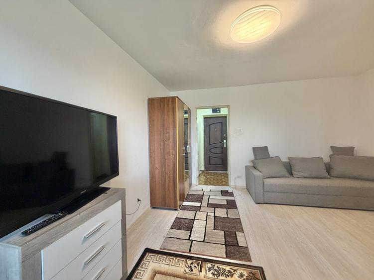 Garsonieră decomandată în Complex Studențesc