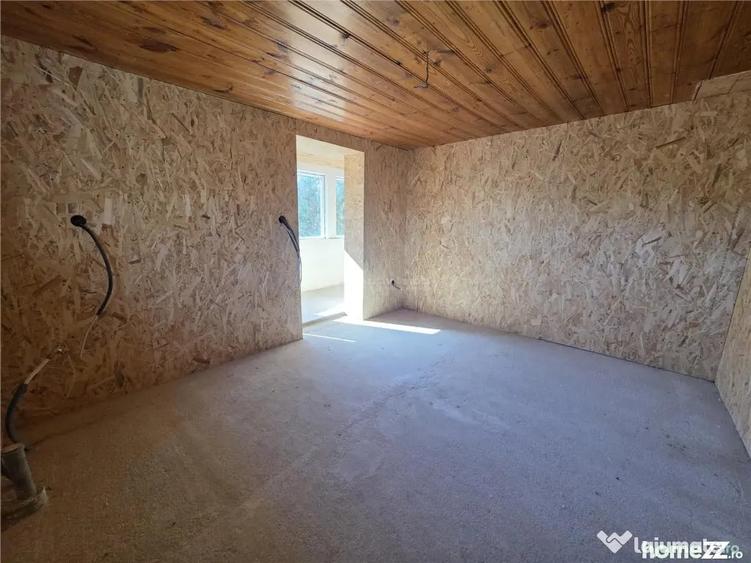 Casă cu 2 camere cu Teren 270 Mp în Săliște