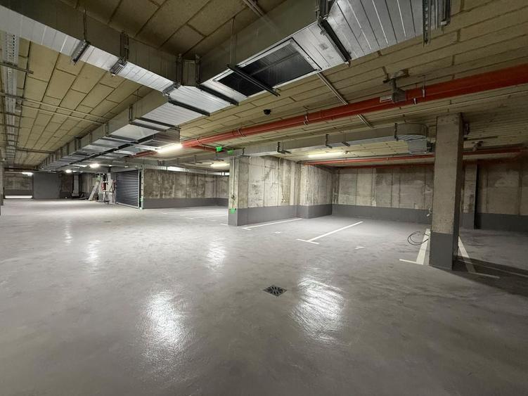 Apartament cu 4 camere decomandat în Timpuri Noi