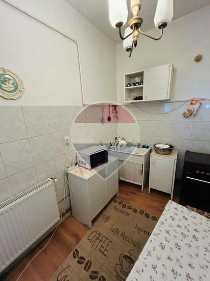 Casă cu 2 camere cu Teren 77 Mp în Central