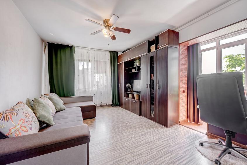 Apartament cu 2 camere decomandat, mobilat în Sebastian
