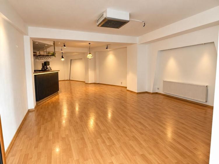 Spațiu comercial, de 190 mp, în Ultracentral