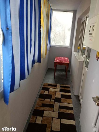 Apartament cu 3 camere în Micro 3
