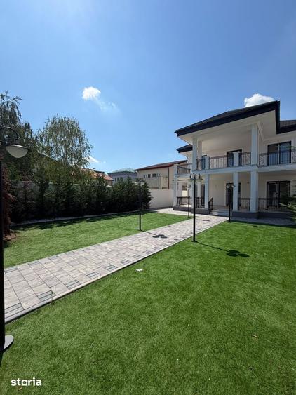 Casă cu 3 camere cu Teren 430 Mp în Central