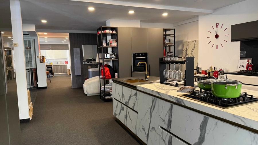 Spațiu comercial, de 180 mp, în Central