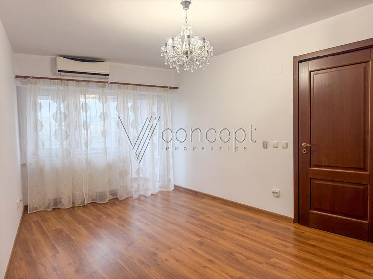 Apartament cu 3 camere decomandat în P-ța Unirii