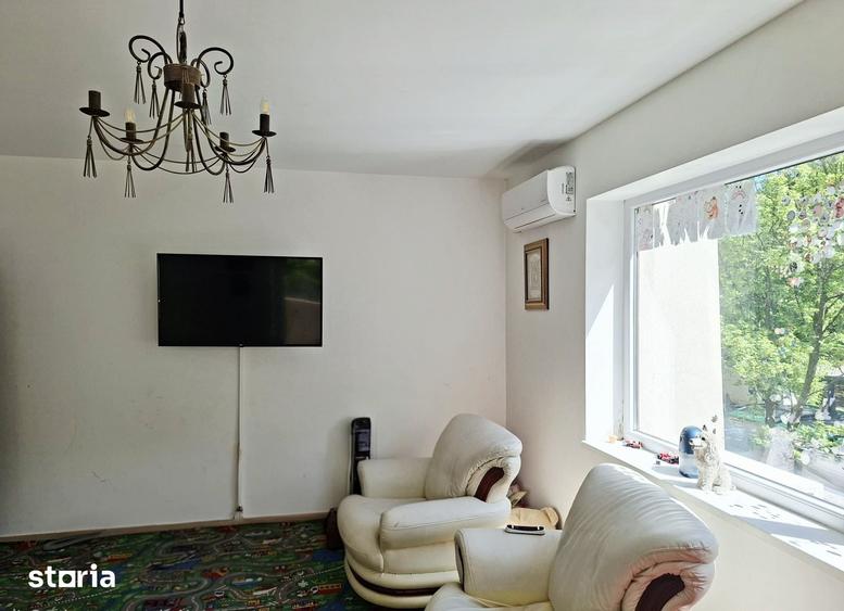 Apartament cu 4 camere în Brazda lui Novac