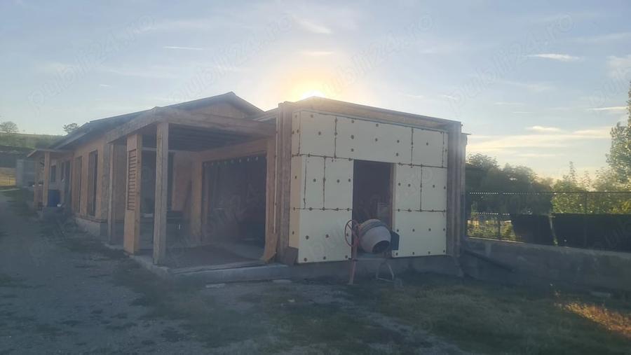 Casă cu Teren 500 Mp în Recea