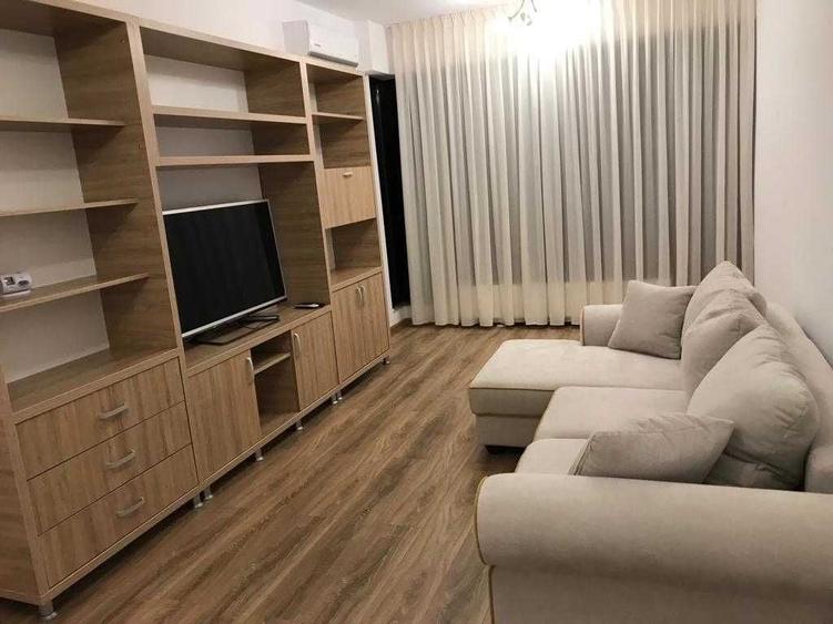 Apartament cu 2 camere decomandat în Sud