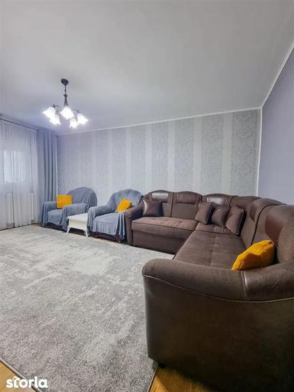 Apartament cu 3 camere decomandat, mobilat în Galata