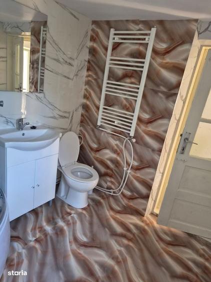 Casă cu 3 camere cu Teren 102 Mp în CFR