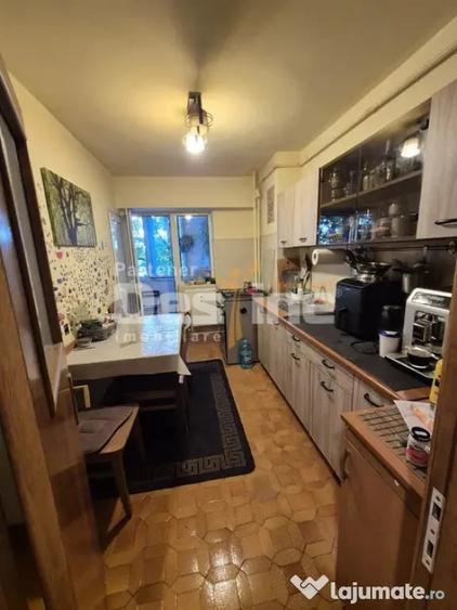 Apartament cu 2 camere decomandat în Iancului