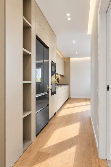 Apartament cu 3 camere semidecomandat, mobilat în Voluntari