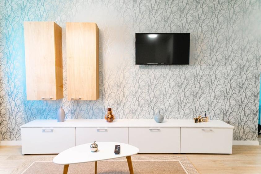 Apartament cu 2 camere semidecomandat, mobilat în Semicentral
