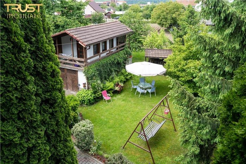 Apartament cu 9 camere semidecomandat în Central