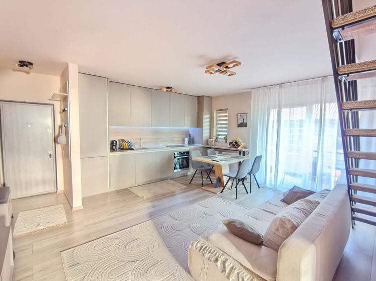 Apartament cu 4 camere decomandat în Florești