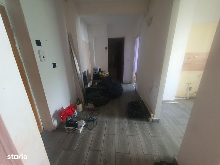 Apartament cu 3 camere în Central