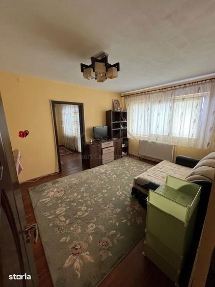 Apartament cu 2 camere nedecomandat în Podu Roș