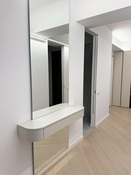Apartament cu 3 camere decomandat, mobilat în Pipera