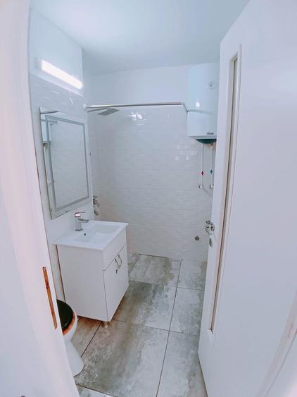 Apartament cu 3 camere decomandat în Ultracentral