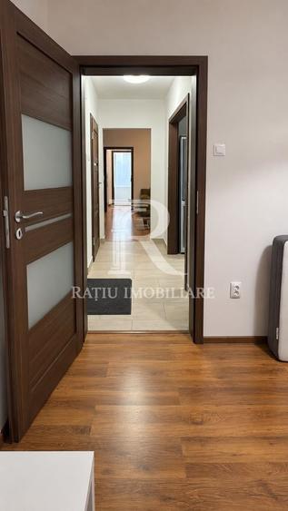 Apartament cu 3 camere semidecomandat, mobilat în Gării