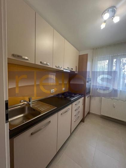 VANZARE | 2 CAMERE | METROU BAZILESCU | COMPLET RENOVAT | MOBILAT SI UTILAT - 4