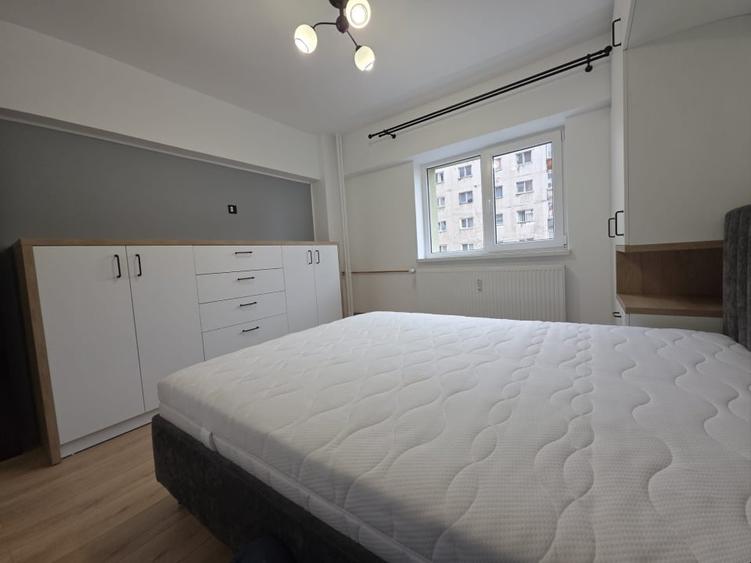 Apartament cu 2 camere semidecomandat, mobilat în Crângași