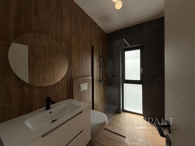 Duplex cu 4 camere cu Canalizare în Chinteni