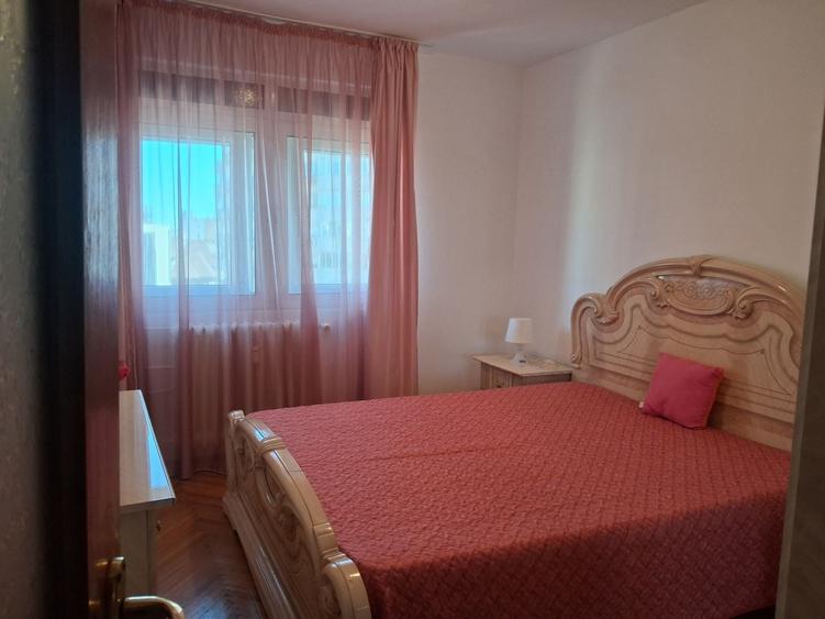 Apartament cu 4 camere decomandat, mobilat în 1 Mai