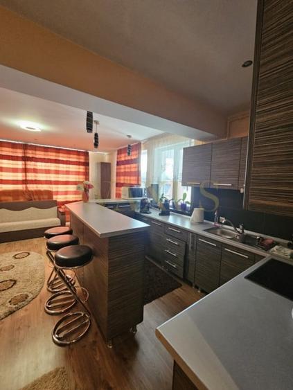 Apartament cu 2 camere, mobilat în Central