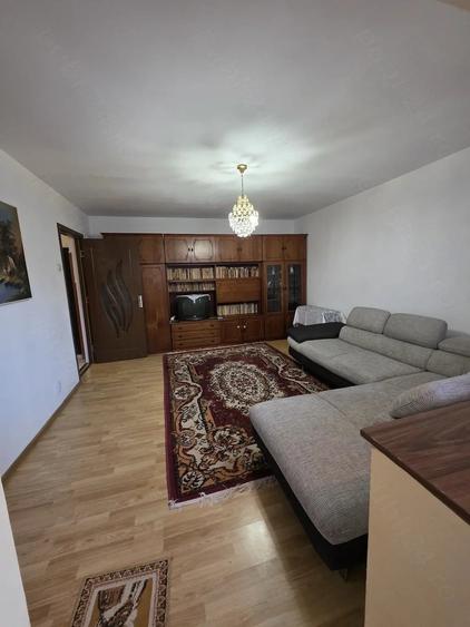 Apartament cu 2 camere decomandat în Crihala