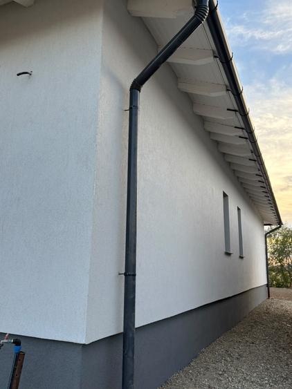 Casă cu 3 camere în Central