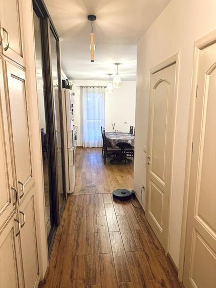 Apartament cu 3 camere decomandat în Florești — fotografia 3