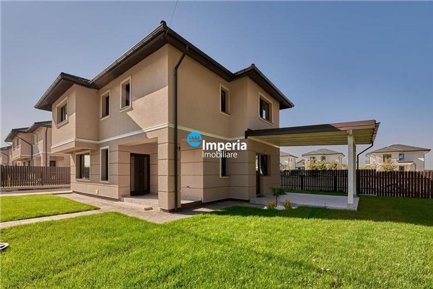 Duplex cu 4 camere cu Canalizare în Valea Ursului