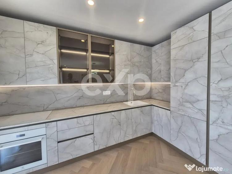 Apartament cu 4 camere decomandat în Central