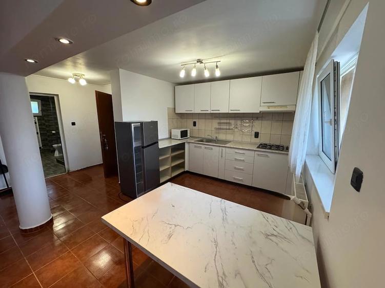 Apartament cu 2 camere semidecomandat în Dumbrăvița