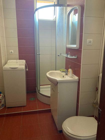 Apartament cu 3 camere decomandat în 1 Decembrie 1918