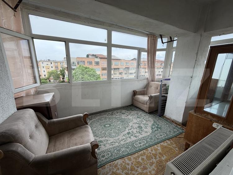 Apartament cu 3 camere, decomandat, 72 mp, zona Victoriei - 7