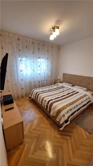 Apartament cu 4 camere decomandat, mobilat în Complex Studențesc