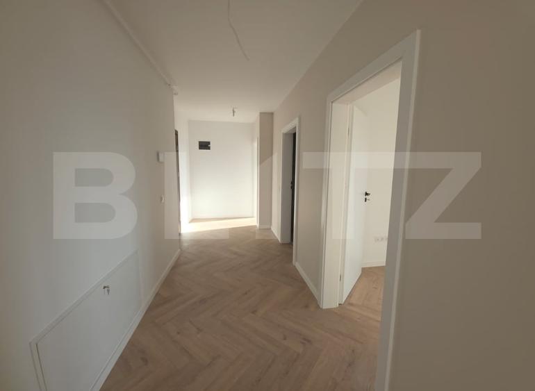 Apartament cu 3 camere decomandat în Independenței — fotografia 3