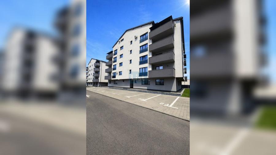 Apartament cu 3 camere semidecomandat în Florești