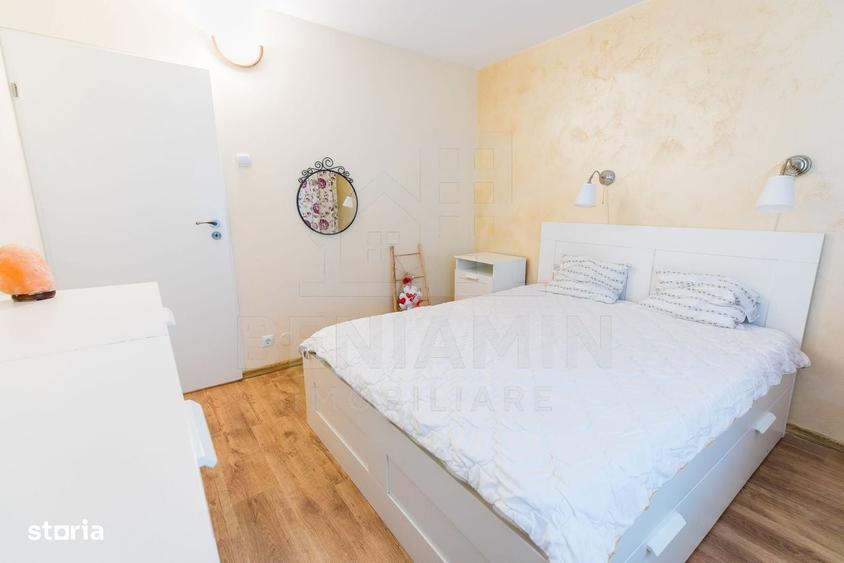 Apartament cu 3 camere în Craiovița Nouă