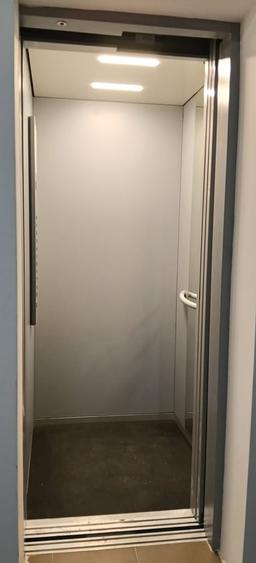Apartament cu 2 camere decomandat în Vitan