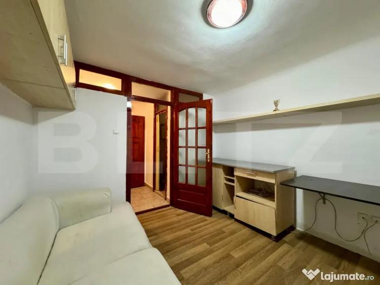Garsonieră decomandată în Decebal