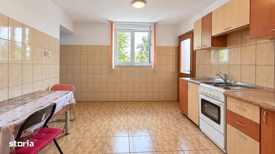 Casă cu 4 camere în Filipeștii de Pădure