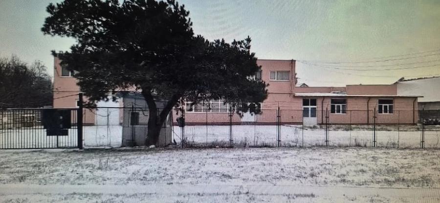 Spațiu comercial, de 2,300 mp, în Central